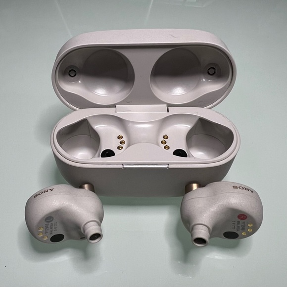 SONY WF-1000XM4 Wireless Earphone Noise cancelling - Silver (WF1000XM4) - Picture 2 of 4